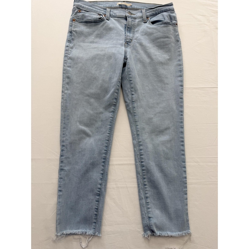 Levis Boyfriend Jeans Womens 30 Blue Light Wash Mid Rise Distressed 30x27‎ Denim
